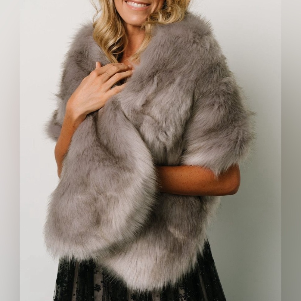 Faux Fur Shall | Silver Gray